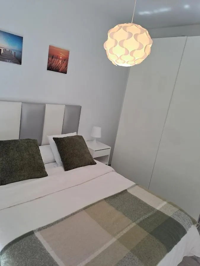 شقة Apartamento فوينخيرولا إسبانيا